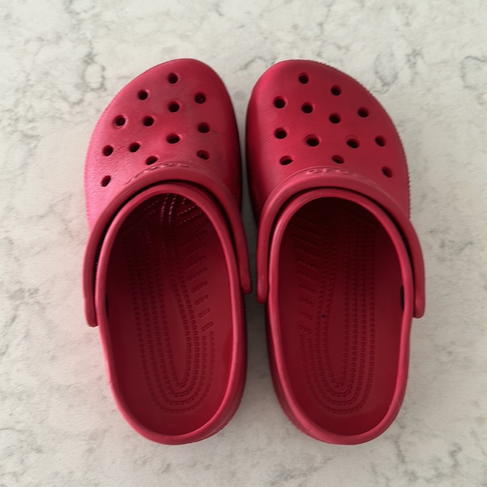 Red crocs♥️🍓 - Picture 3 of 4